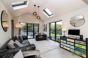 Photo 18- click for photo gallery